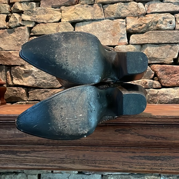 Idyllwind Women’s Strut Snake Print Leather Western Boots - Picture 5 of 6